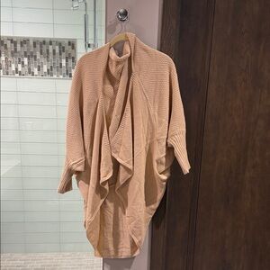Source Unknown Cozy Tan Drape Sweater
